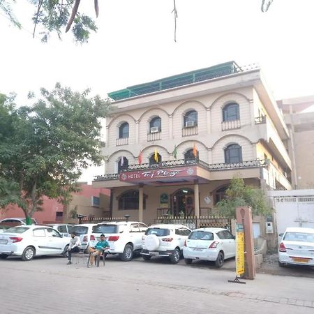 Hotel Taj Plaza, Vip Road, Agra Agra  Exteriör bild