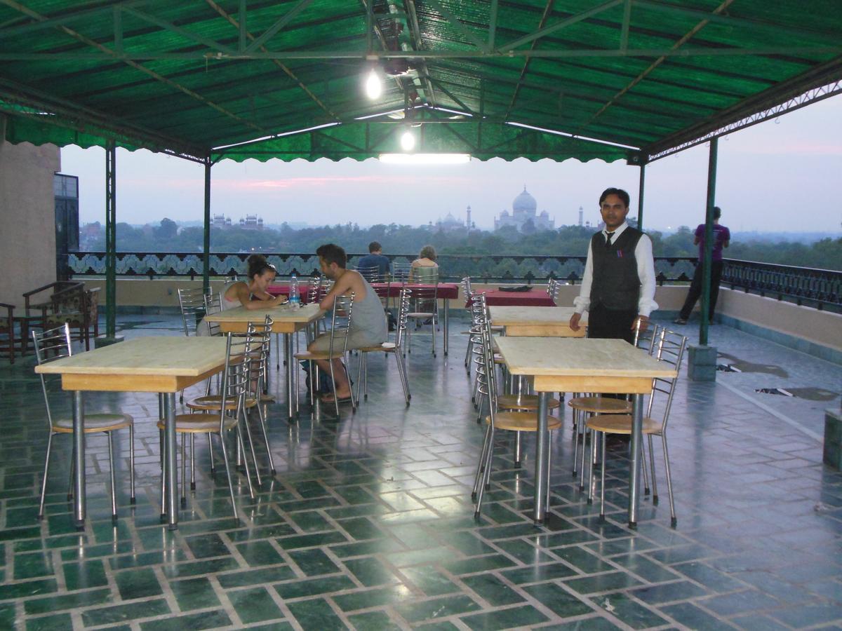 Hotel Taj Plaza, Vip Road, Agra Agra  Exteriör bild